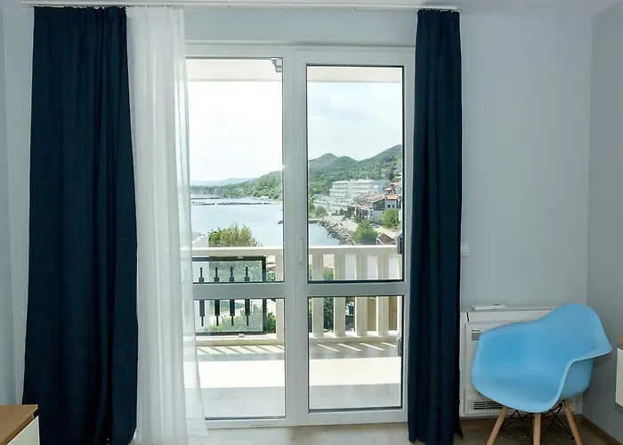 White Lagoon - Luxurious 1bd Flat Near By Flat Mаnager * קברנה