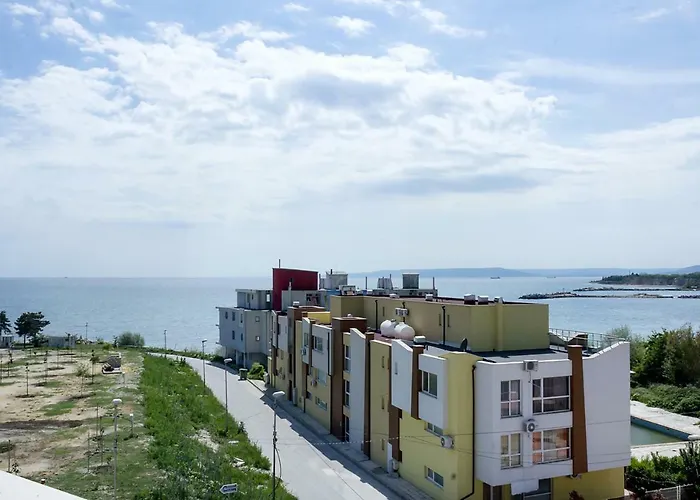 דירה White Lagoon - Luxurious 1bd Flat Near By Flat Mаnager