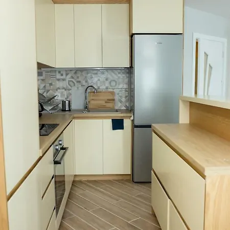 아파트 White Lagoon - Luxurious 1bd Flat Near By Flat Mаnager 카바르나