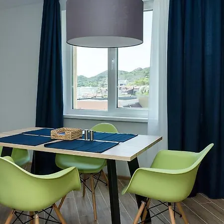 아파트 White Lagoon - Luxurious 1bd Flat Near By Flat Mаnager 카바르나