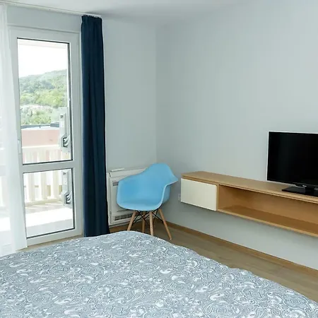 White Lagoon - Luxurious 1bd Flat Near By Flat Mаnager 카바르나