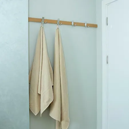 White Lagoon - Luxurious 1bd Flat Near By Flat Mаnager 아파트 *