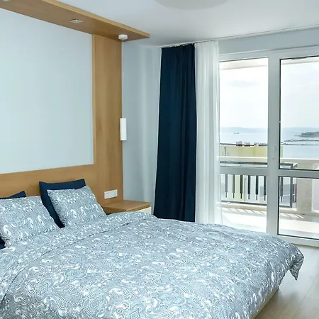 White Lagoon - Luxurious 1bd Flat Near By Flat Mаnager 아파트 *